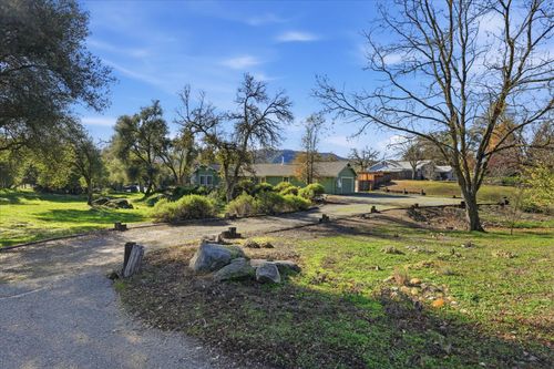 45464 Dillon Dr, Ahwahnee, CA, 93601-9755 | Card Image