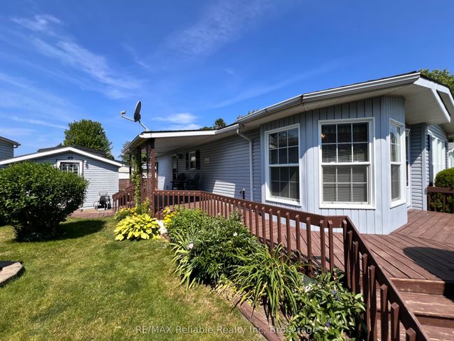 49 Cherokee Lane, Home with 2 bedrooms, 1 bathrooms and 2 parking in Goderich ON | Image 5