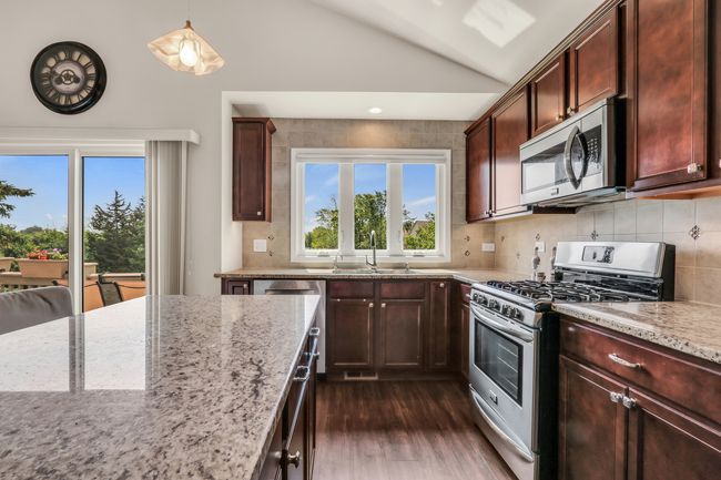 A - 181 Inverness Ct, Townhouse with 2 bedrooms, 1 bathrooms and 1 parking in Elk Grove Village IL | Image 9