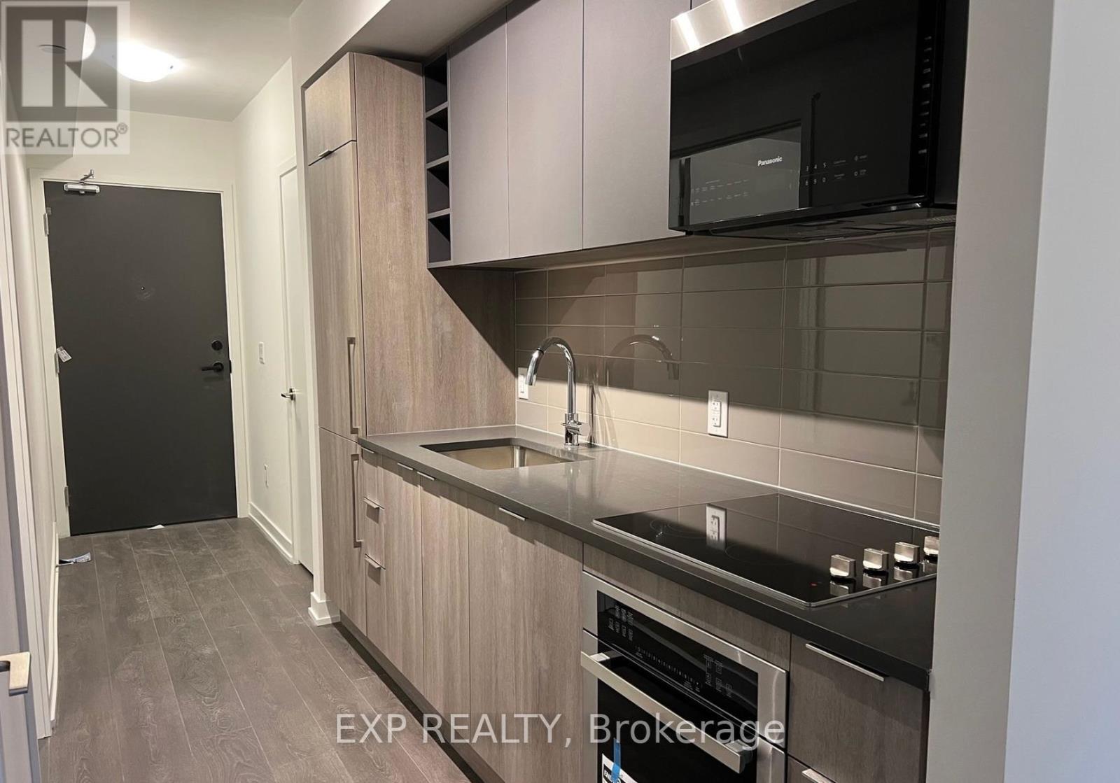Residential Lease in Toronto (Agincourt South-Malvern West) 5