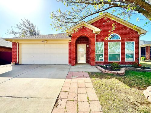 7006 Pickford Ct, Arlington, TX, 76001-6220 | Card Image