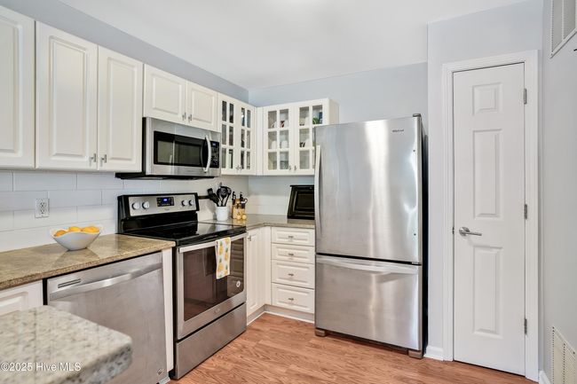 APT-101 - 4110 Breezewood Dr, Condo with 2 bedrooms, 2 bathrooms and null parking in Wilmington NC | Image 15