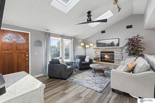 7544 Olive Ave, La Vista, NE, 68128-2536 | Card Image