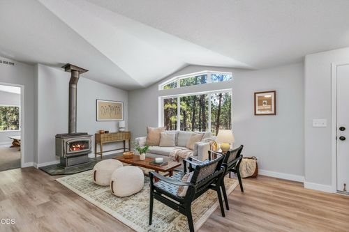 19493 Buck Canyon Road, Bend, OR, 97702 | Card Image
