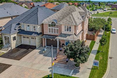 1 Eyreglen Crt, House other with 4 bedrooms, 5 bathrooms and 5 parking in Ajax ON | Image 1