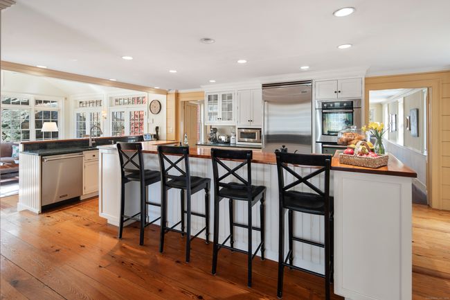 247 Mill Rd, House other with 4 bedrooms, 4 bathrooms and null parking in New Canaan CT | Image 11