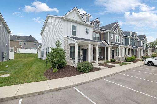 348 Victoria Dr, Lebanon, TN, 37090-2075 | Card Image