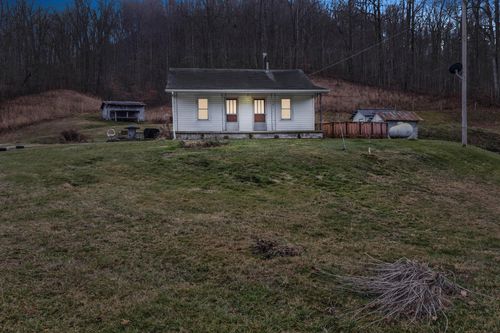 25 Calk Lake Rd, Jeffersonville, KY, 40337-9733 | Card Image