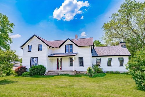 147 County Road Bb, Deerfield, WI, 53559 | Card Image