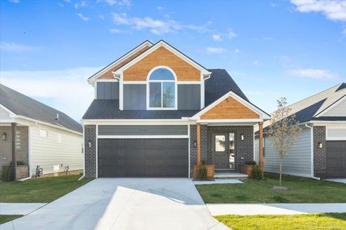 27633 Maryjane Ln E, New Baltimore, MI, 48047-2917 | Card Image