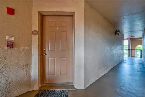 apt-5307-2866 S University Dr, Davie, FL, 33328-1405 | Card Image