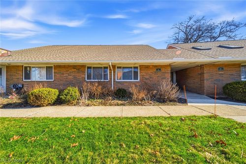 c1-21896 River Oaks Dr, Rocky River, OH, 44116-3146 | Card Image