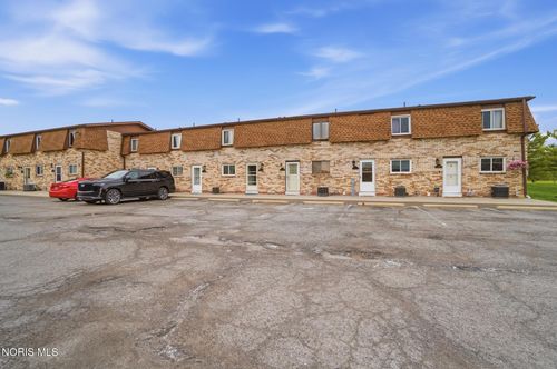 5-728 Fairway Dr, Wauseon, OH, 43567-9289 | Card Image