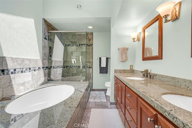 UNIT-5 - 1409 Bodega Way, Townhouse with 2 bedrooms, 3 bathrooms and 2 parking in Diamond Bar CA | Image 19