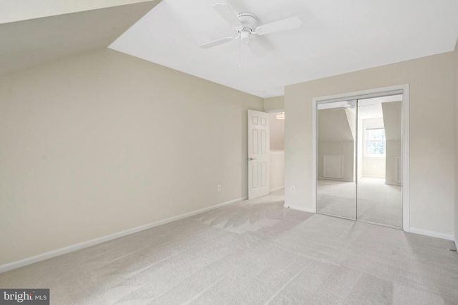 13717 Currant Loop, Townhouse with 3 bedrooms, 3 bathrooms and null parking in GAINESVILLE VA | Image 37