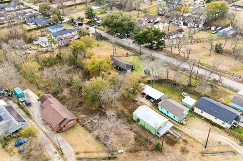 5222 Bennington St, Houston, TX, 77028-4208 | Card Image