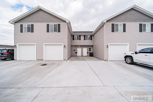 367 N Fanning Ave, Idaho Falls, ID, 83401-2765 | Card Image