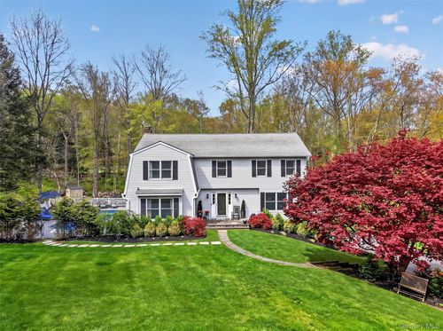 4 Hachaliah Brown Dr, Somers, NY, 10589-2900 | Card Image