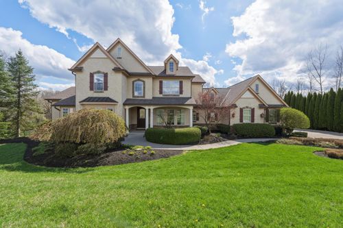 123 Hidden Hills Dr, Pataskala, OH, 43062-8067 | Card Image