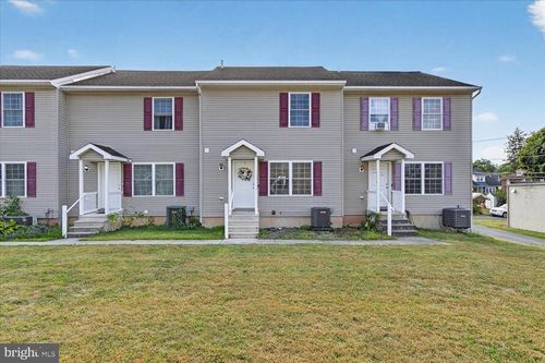 2458 Baker St, HARRISBURG, PA, 17103-2079 | Card Image