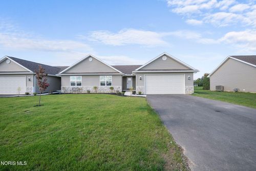 14529 Dexter Falls Rd, Perrysburg, OH, 43551-6739 | Card Image