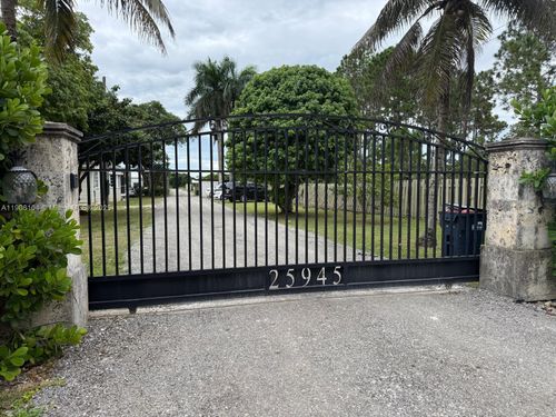 25945 Sw 197th Ave, Homestead, FL, 33031-1610 | Card Image