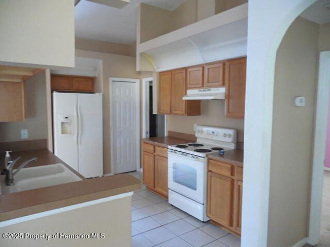 6485 Hillview Rd, House other with 3 bedrooms, 2 bathrooms and null parking in SPRING HILL FL | Image 7