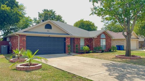 109 Cherokee Trl, Alvarado, TX, 76009-2630 | Card Image