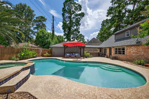 5903 Havenwoods Dr, Houston, TX, 77066-2300 | Card Image