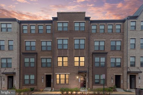 20700 Wood Quay Dr, STERLING, VA, 20166-8997 | Card Image