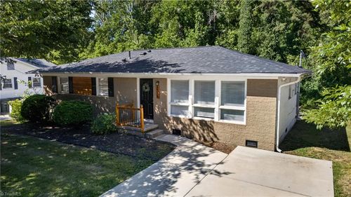 4316 Halifax Rd, Greensboro, NC, 27407-3232 | Card Image