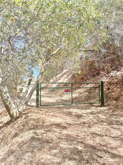 29012 Cassandra Rd, Tollhouse, CA, 93667-9710 | Card Image