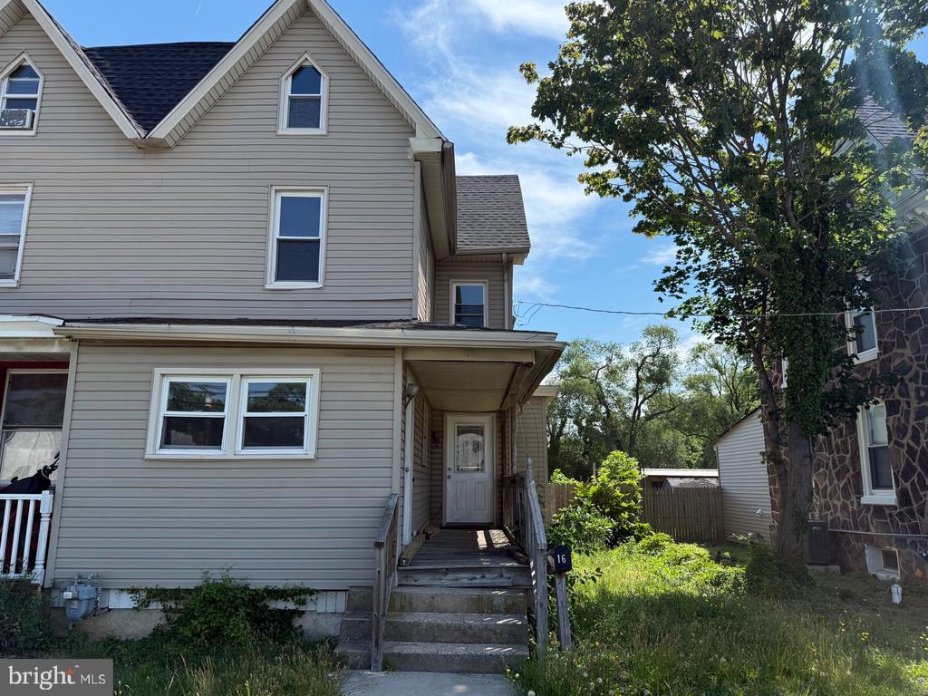 Residential Lease in GLASSBORO 4