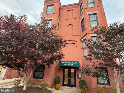 apt-305-333 2nd St Ne, WASHINGTON, DC, 20002-5740 | Card Image