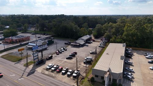1055 N Main St, Vidor, TX, 77662-4339 | Card Image