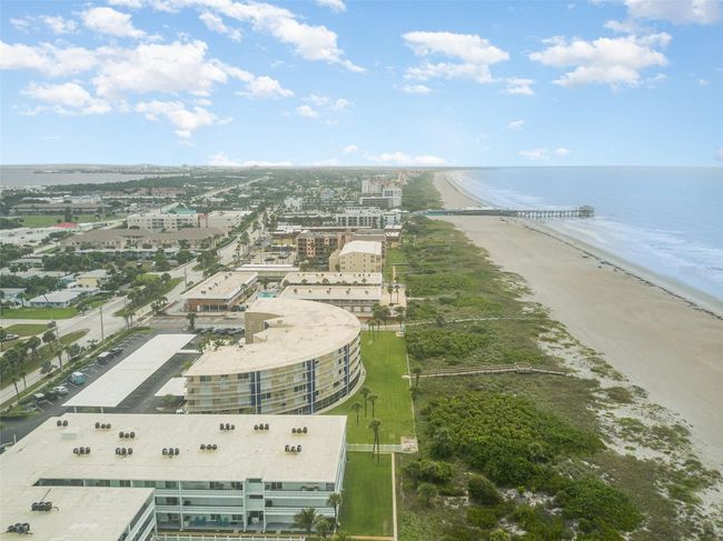 Walkable, vibrant beach living | Image 23