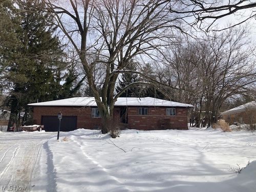 10725 York Road, North Royalton, OH, 44133 | Card Image