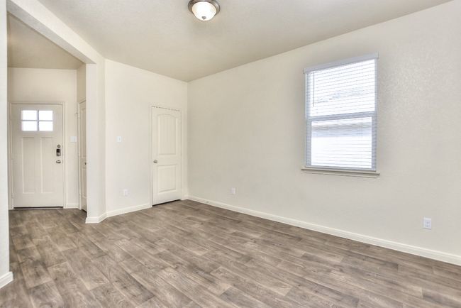 Dining Area | Image 7