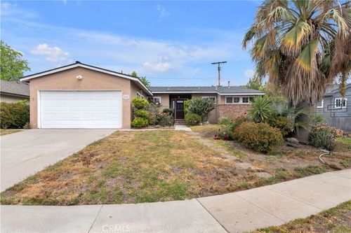 13449 Stagg St, Panorama City, CA, 91402-6429 | Card Image