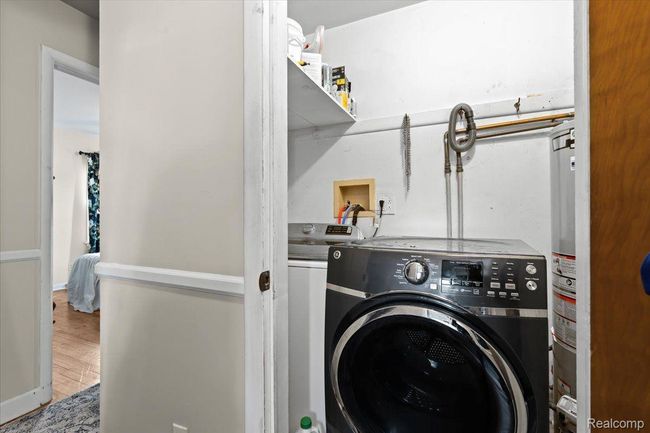 45520 Deshon St, House other with 3 bedrooms, 2 bathrooms and null parking in Utica MI | Image 8