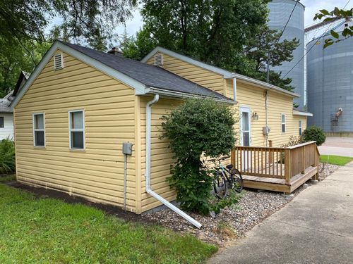 361 W 1st St, Morton, MN, 56270-1186 | Card Image