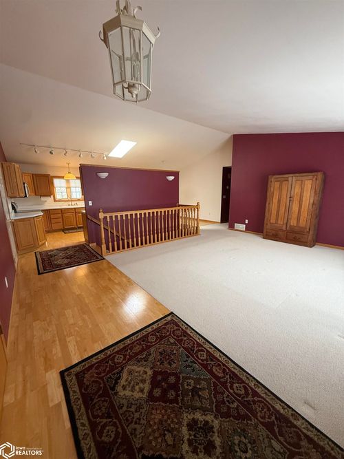 1807 Koestner St, Burlington, IA, 52601-7009 | Card Image