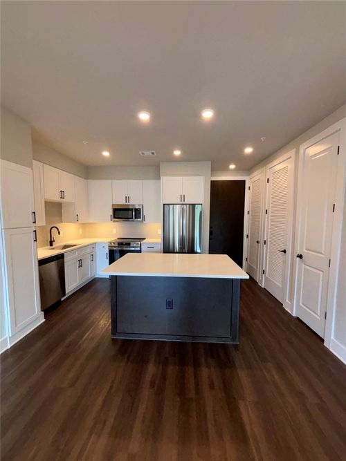 apt-2513-3255 Carlisle St, Dallas, TX, 75204-1781 | Card Image