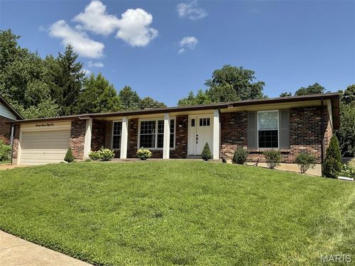 9755 Brittleigh Ter, Affton, MO, 63123-3902 | Card Image