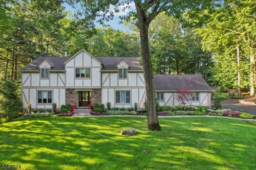 7 Colona Rd, Wayne, NJ, 07470-6103 | Card Image