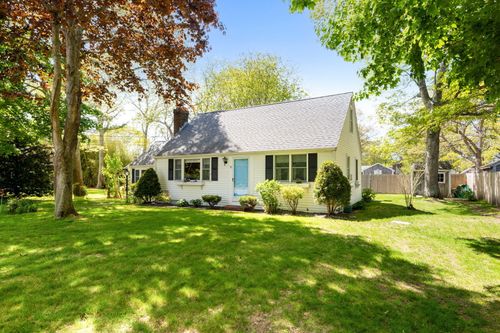 19 Anthony Rd, West Yarmouth, MA, 02673-3776 | Card Image