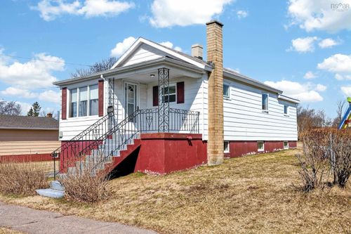 123 Maloney Street, Sydney, NS, B1N2C7 | Card Image