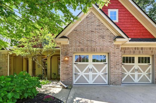 2905 Woodsgate Dr, Little Rock, AR, 72211-4453 | Card Image