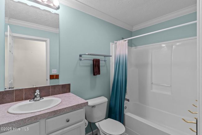 233 Ne 70 Th St, House other with 3 bedrooms, 2 bathrooms and null parking in Oak Island NC | Image 15