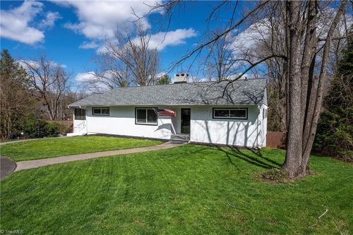 2855 Loch Dr, Winston-Salem, NC, 27106-3642 | Card Image